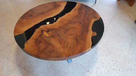 Epoxy Resin / Walnut Round table